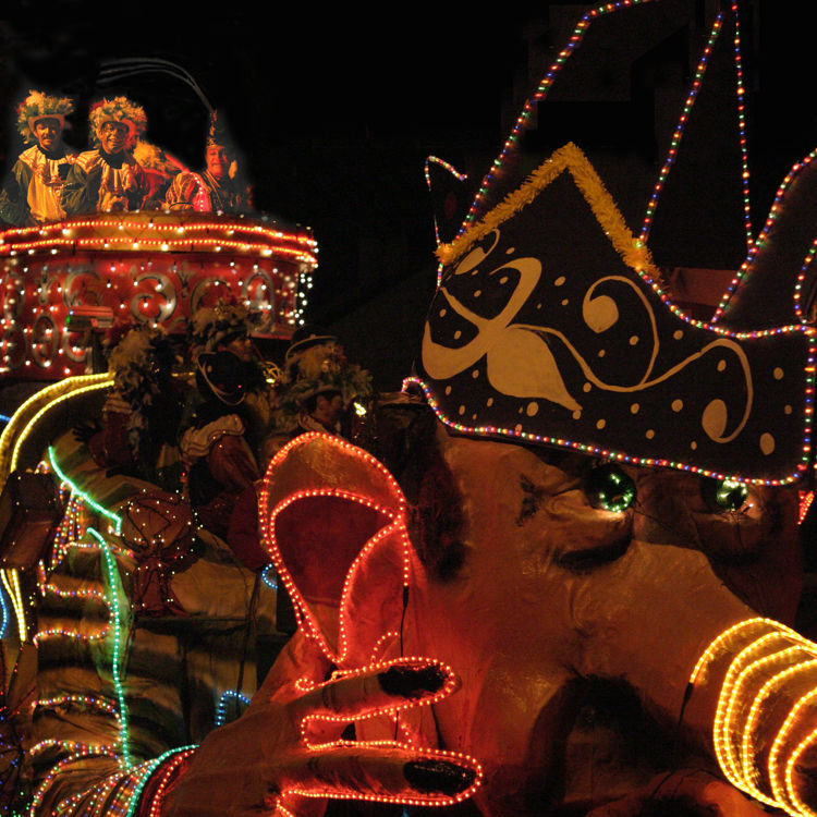 De Carnavalsoptocht in Beek met ledlampjes