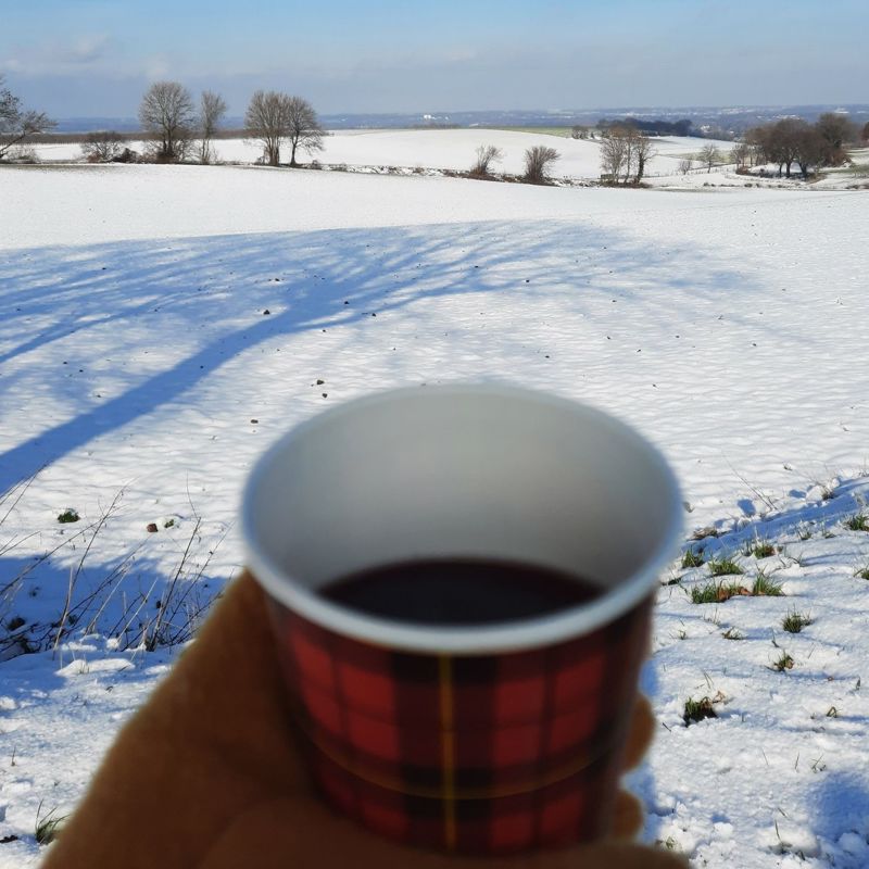 Koffie to go tijdens het winterwandelen