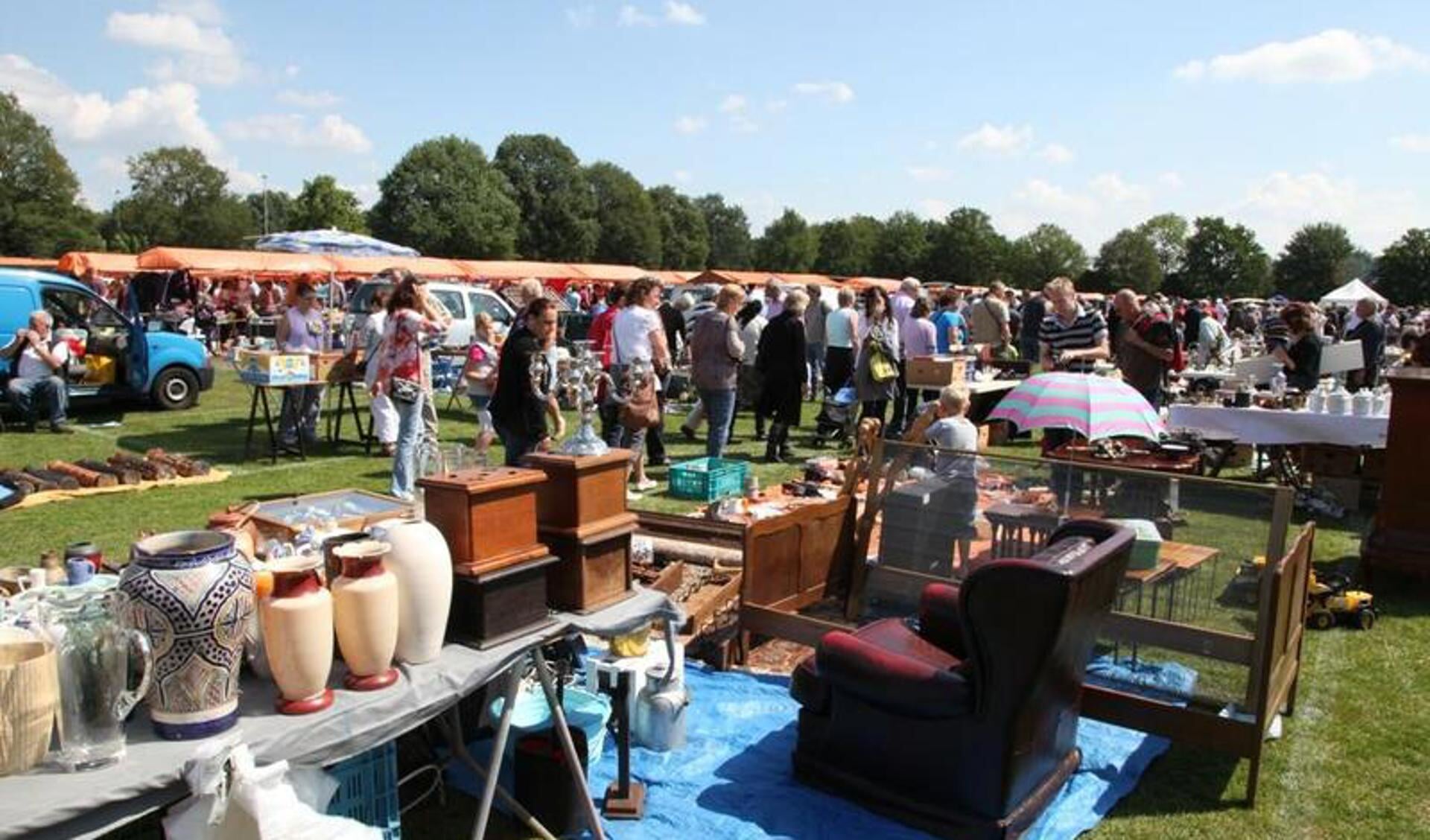 Mega Garageverkoop Beek