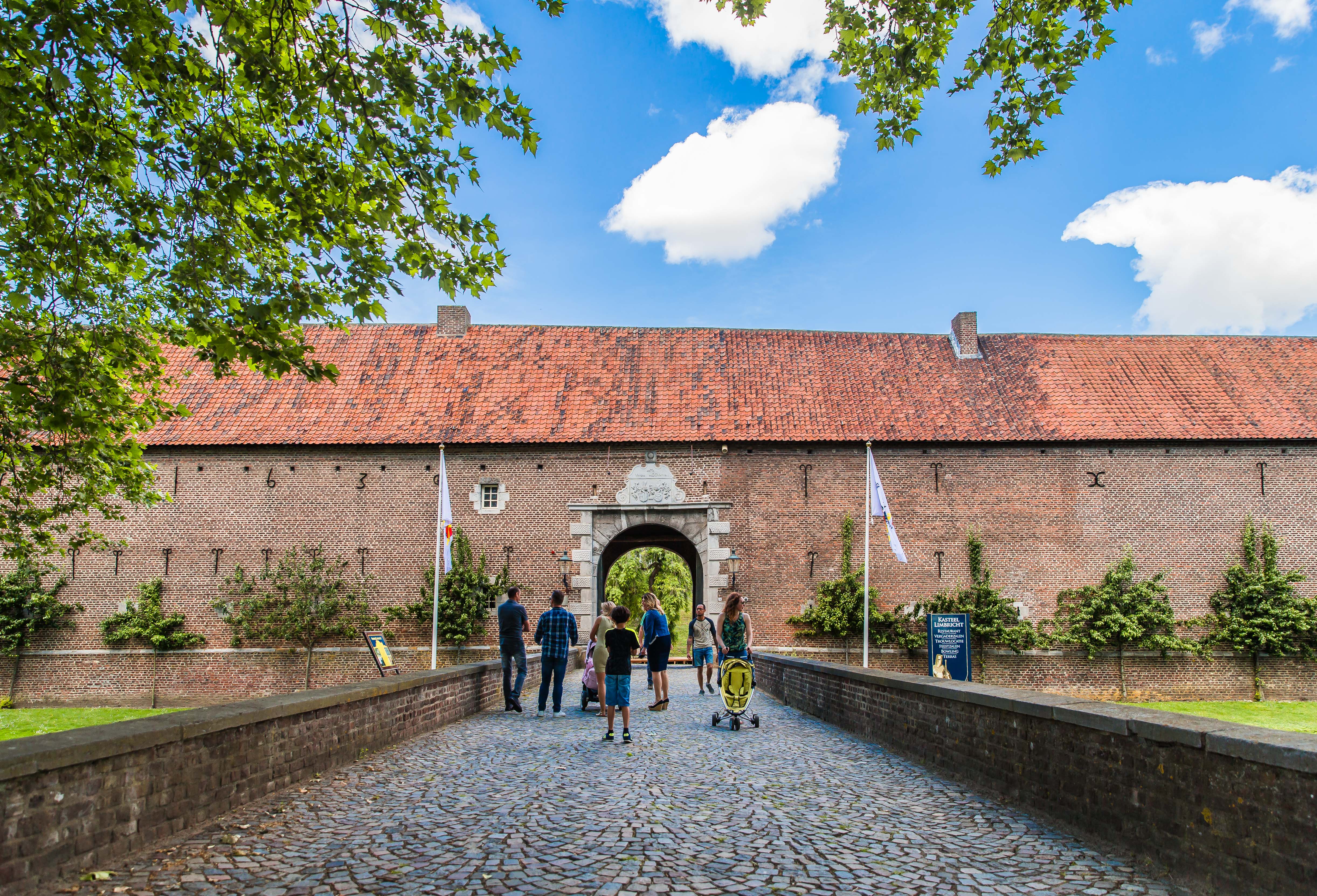 Dossier Entgen Luijten – Lezing | Kasteel Limbricht