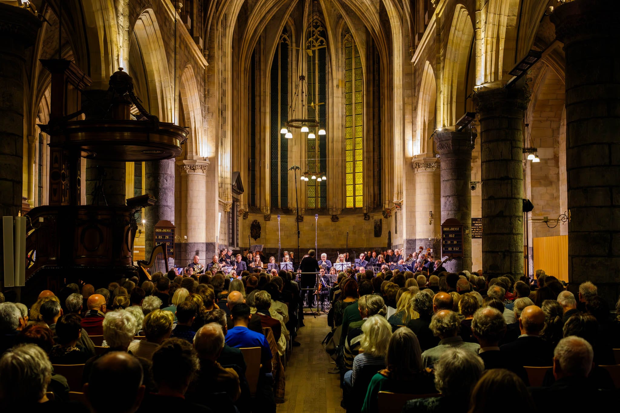 Allerzielenconcert met Symfonieorkest ArkA en Vocal Groep Odeon