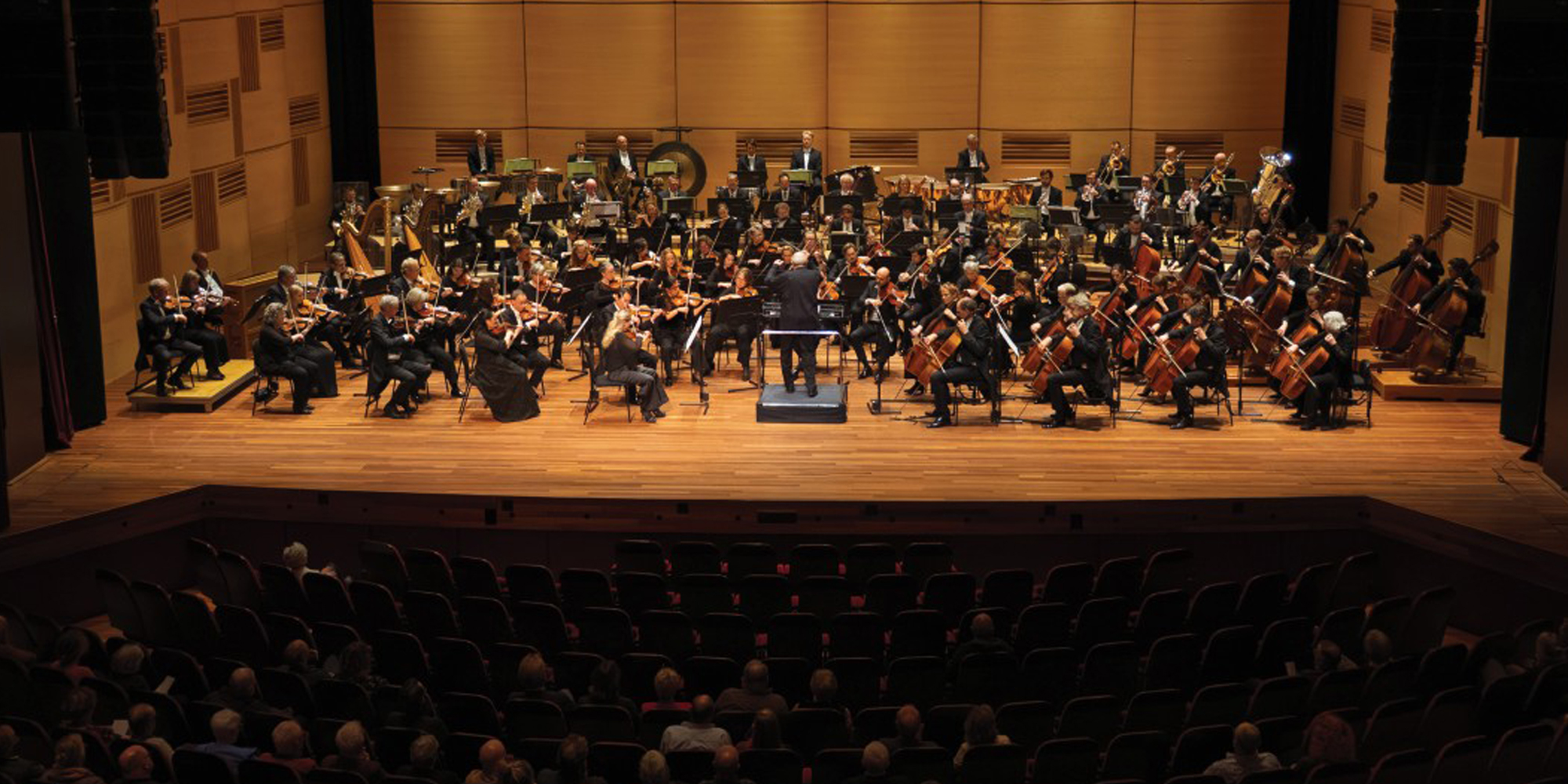 Philzuid presenteert: Zicht op de zee van Britten en Elgar