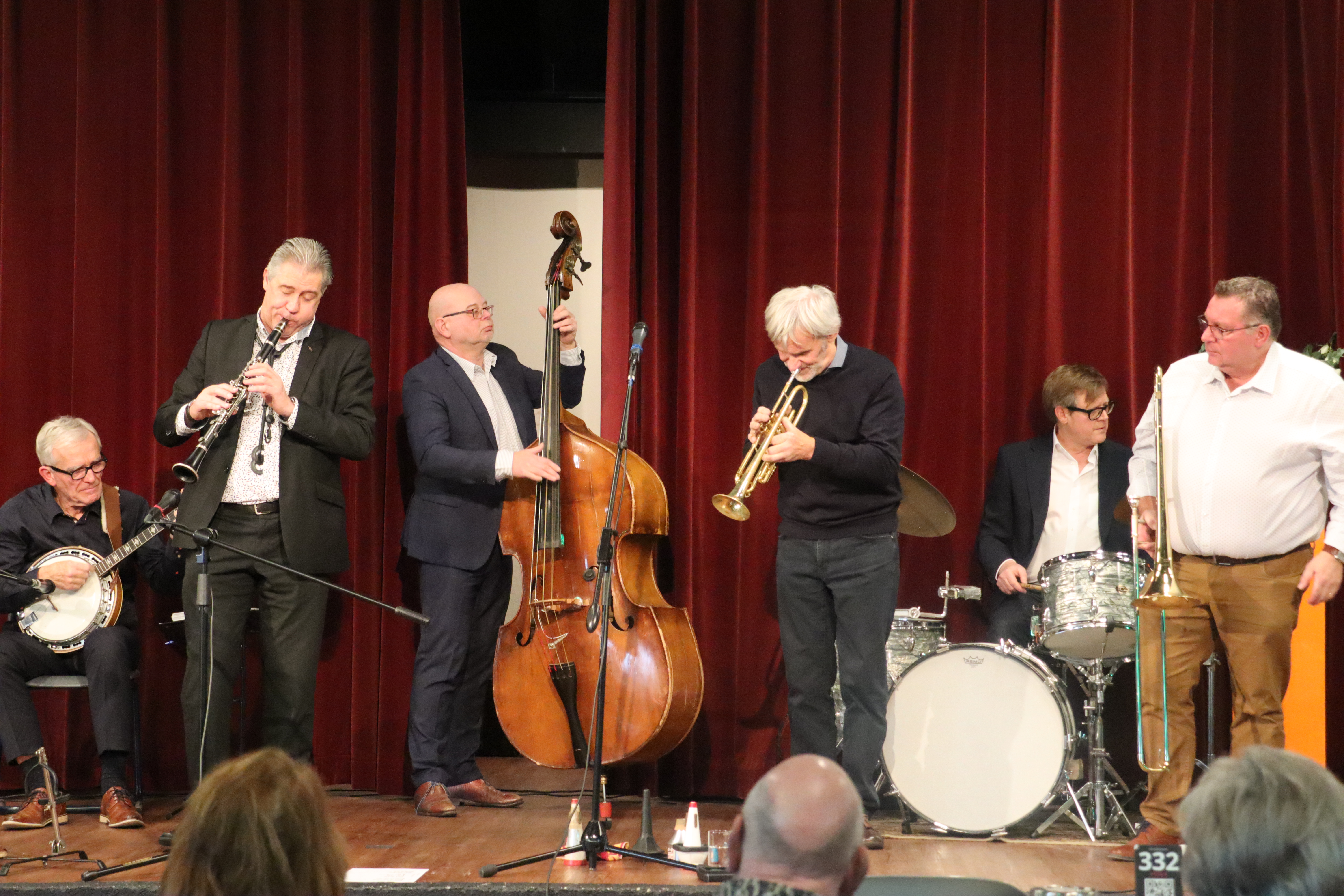 Oude Stijl Jazz Concert door The Hot Paddlewheel Jazz Band